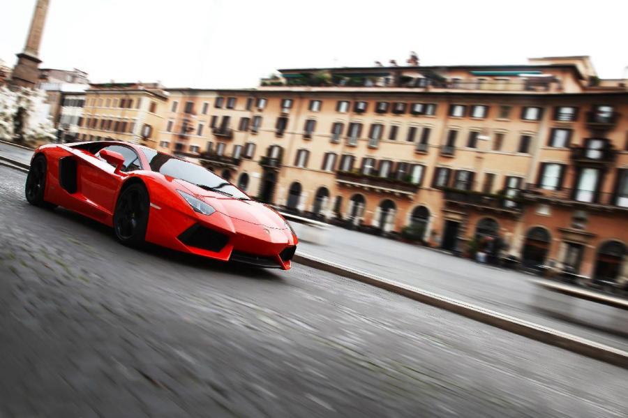  Lamborghini Aventador LP700-4 2011 года  (фото 18 из 204)